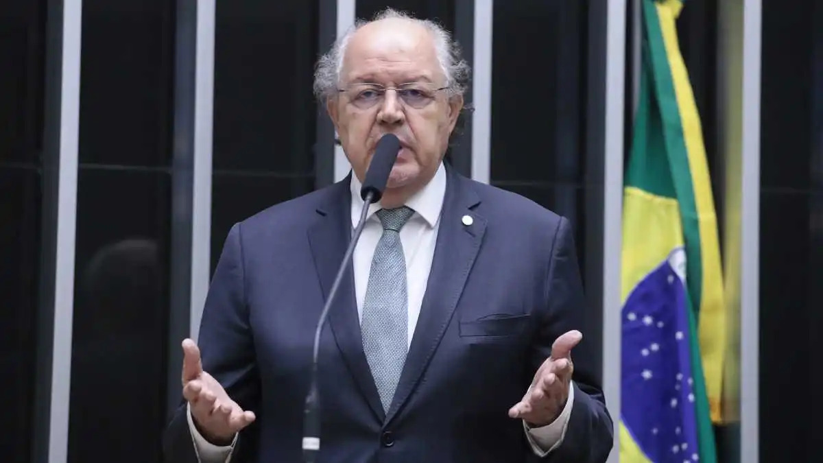 Deputado Hauly dá aula sobre sistema tributário em série de vídeos no Instagram