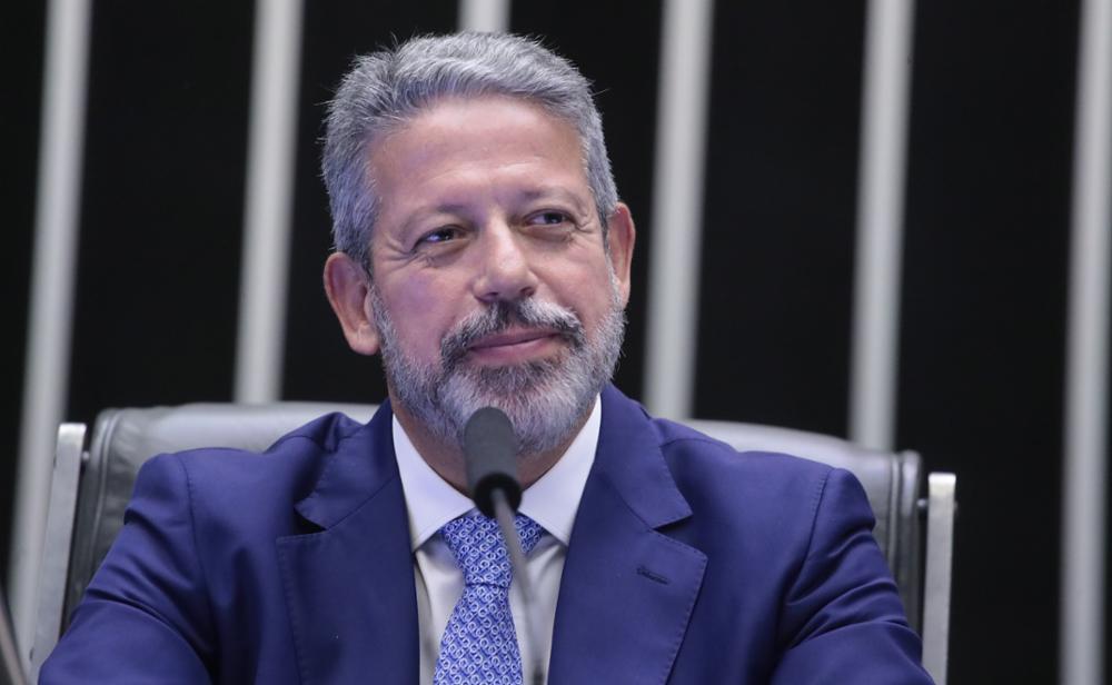 Câmara junta PEC do ajuste fiscal a outra para acelerar análise do texto