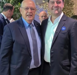 Governador Ratinho Junior em Brasília tem destaque na Folha