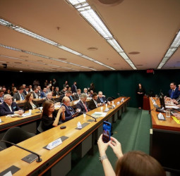 ABDE e Frente Parlamentar lançam Agenda Legislativa 2025