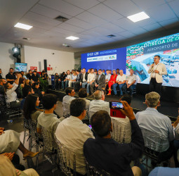 Hauly participa da solenidade de entrega da ampliação do Aeroporto de Londrina
