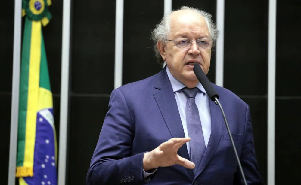 A força das palavras de Hauly