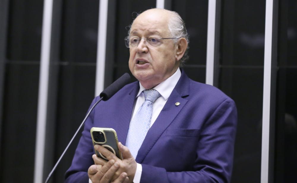 Deputado Luiz Carlos Hauly homenageia o Conselho Nacional de Praticagem pelos seus 50 anos