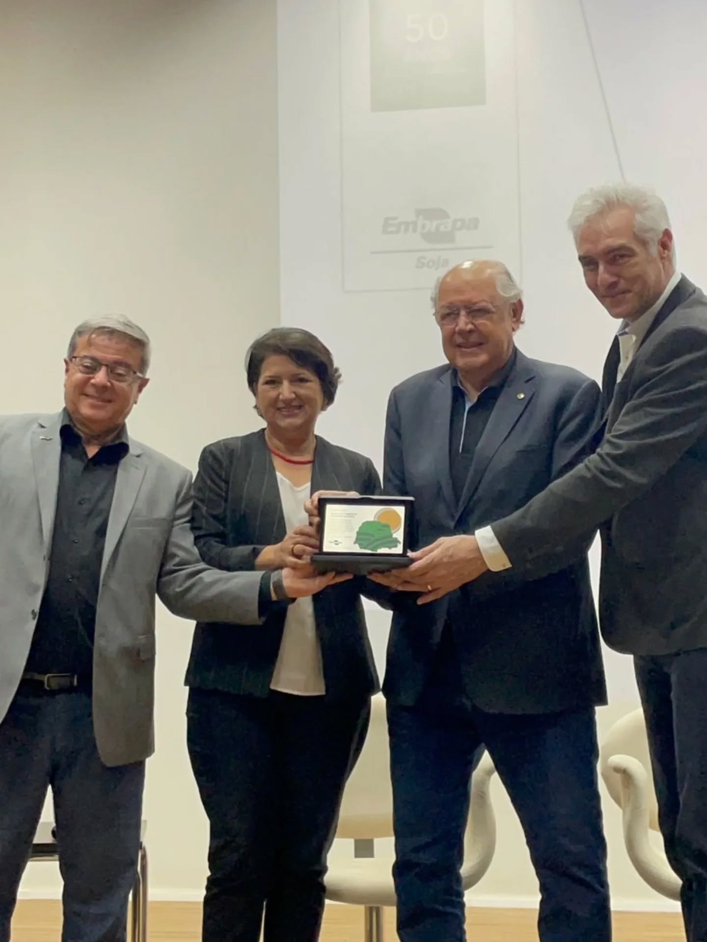 História e futuro marcam evento de 50 anos da Embrapa Soja