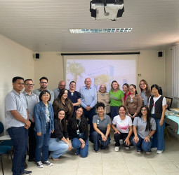 Deputado é homenageado pelo Hospital Cristo Rei, em Ibiporã