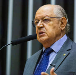 Idosos de todo Brasil ganham isenção de pedágios? Saiba a verdade