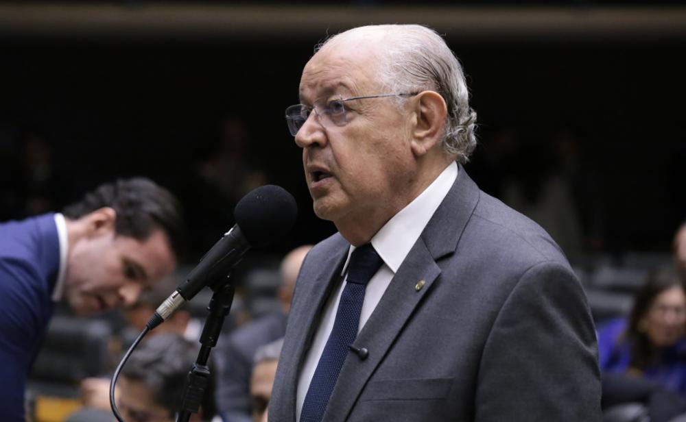 Hauly pergunta: privilégios e prerrogativas pra quê?