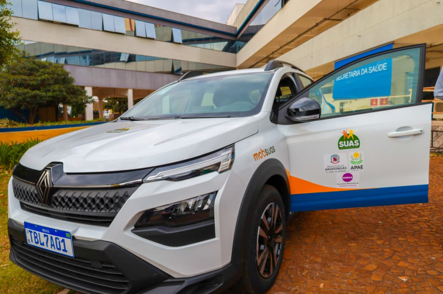 Prefeitura de Arapongas formaliza cessão de veículo para a Apae