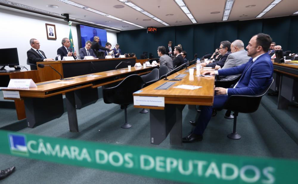 Comissão aprova aumento do limite de faturamento do MEI para R$ 150 mil